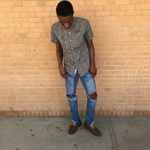 Meet your Posher, Deandre